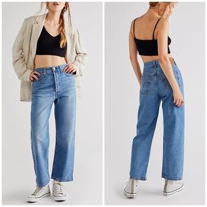Levi's High waist straight leg ribcage jeans